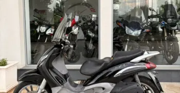 2004 Piaggio Beverly 250 – M5103_10